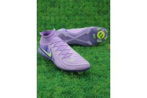 Nike Phantom Luna II Elite FG 2025 United